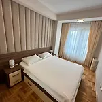 Apartment 28