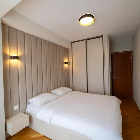 28 * بودغوريتْسا